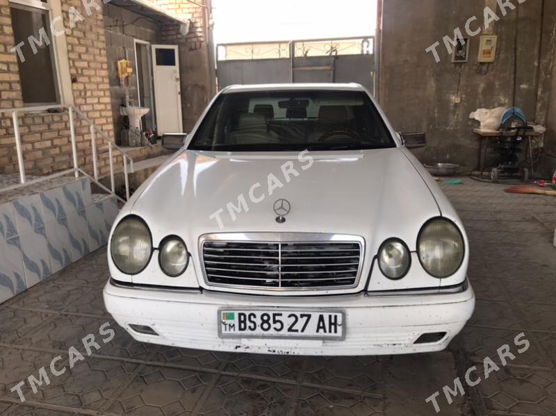 Mercedes-Benz E320 1996 - 75 000 TMT - Tejen - img 3