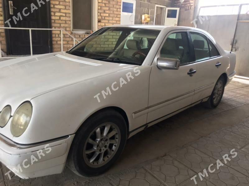 Mercedes-Benz E320 1996 - 75 000 TMT - Tejen - img 4