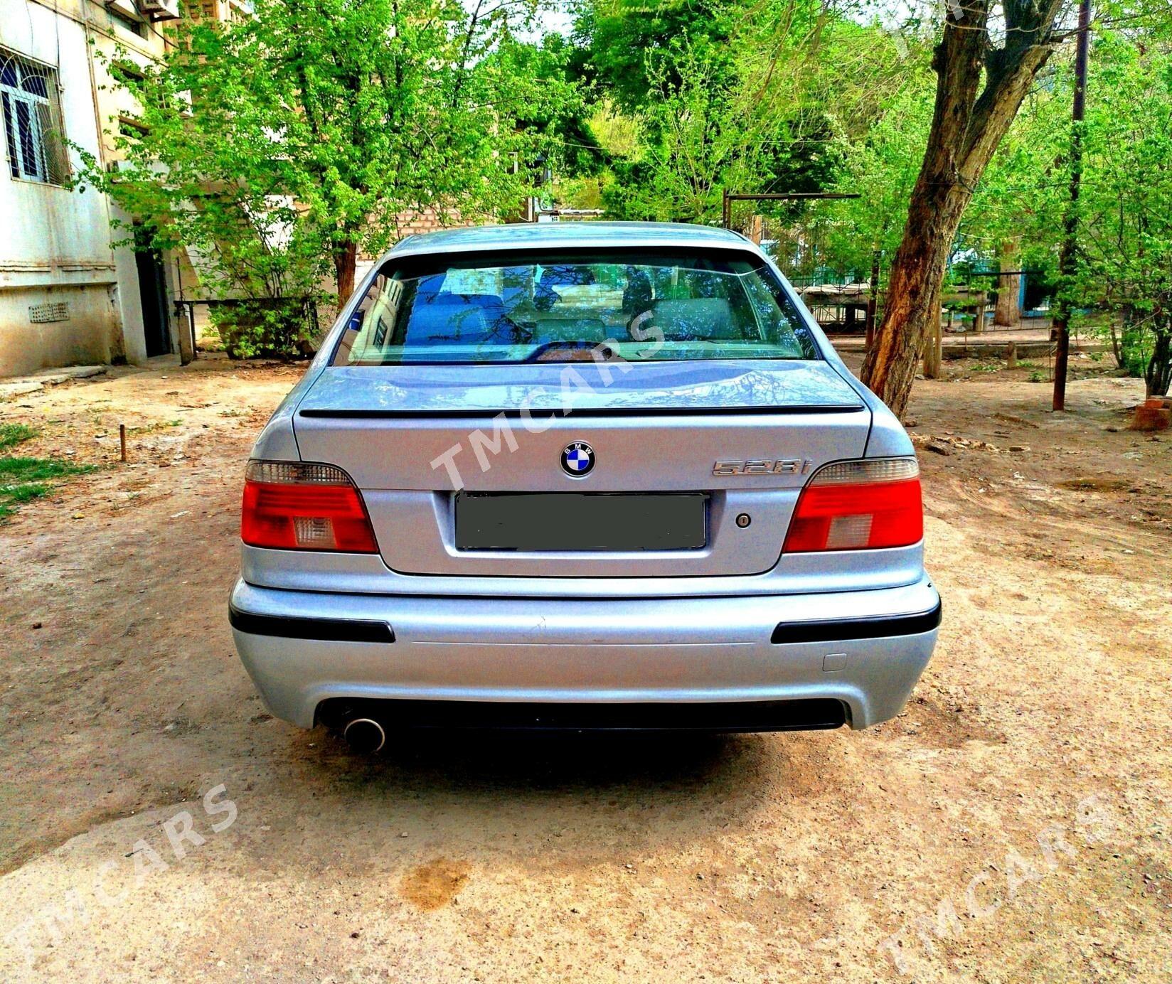 BMW 528 1998 - 75 000 TMT - Дашогуз - img 8