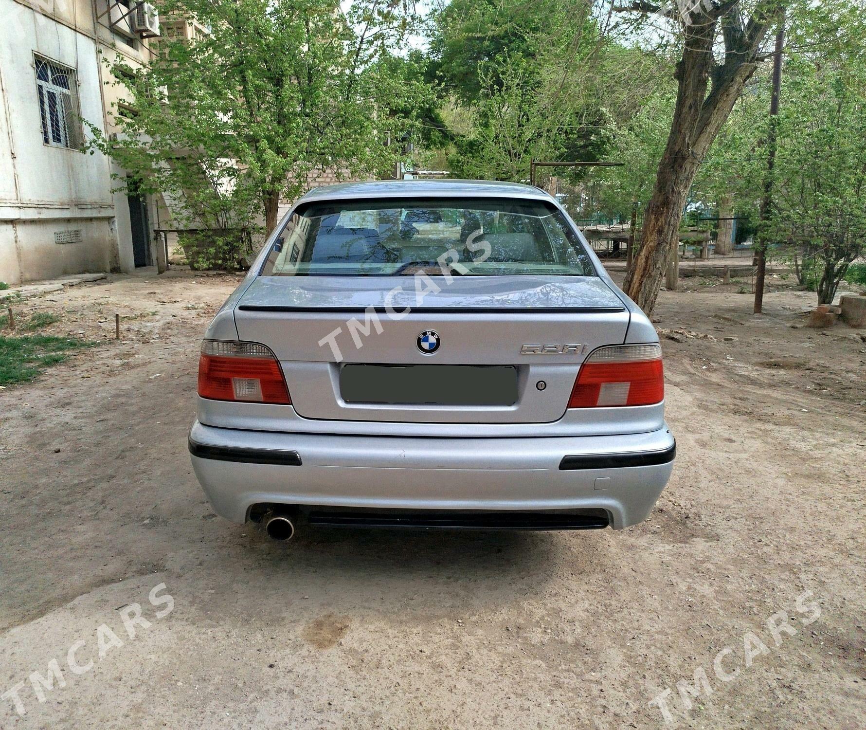 BMW 528 1998 - 75 000 TMT - Дашогуз - img 5