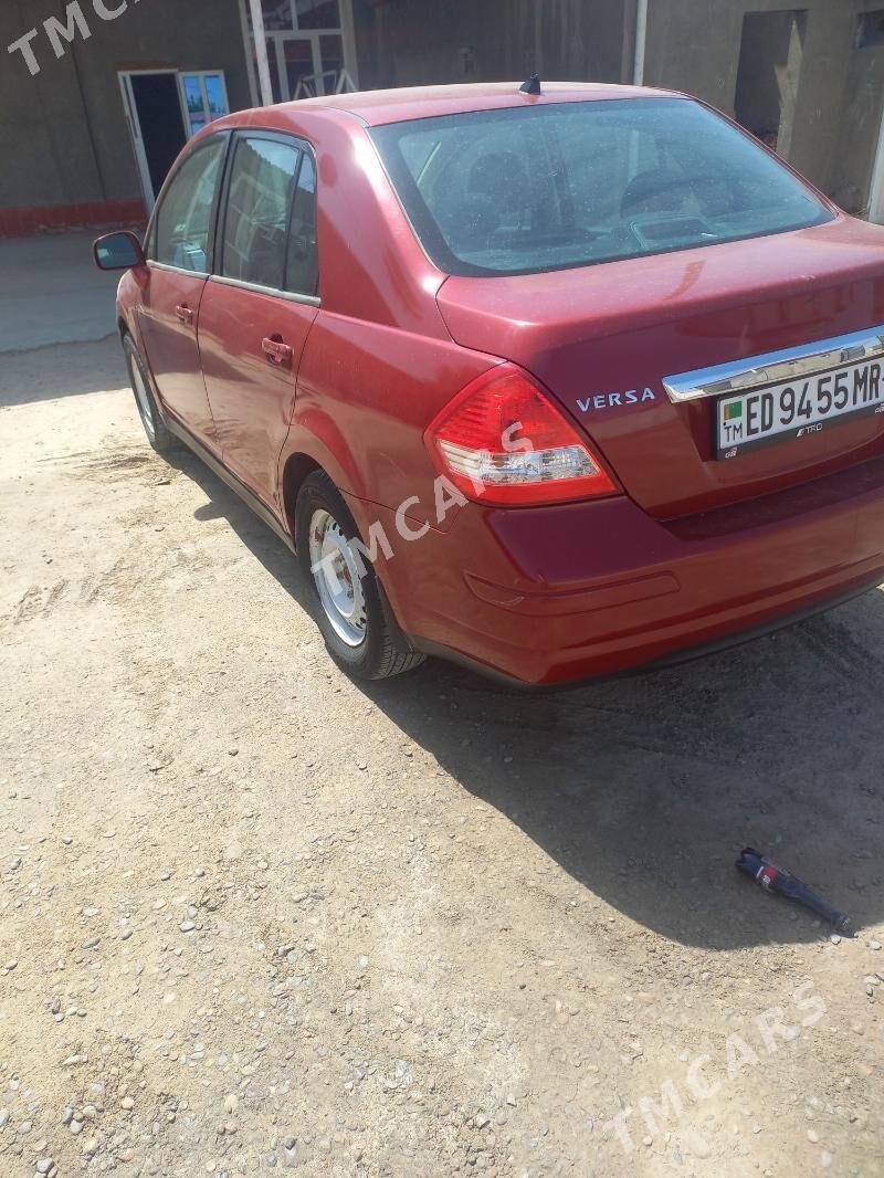 Nissan Versa 2010 - 95 000 TMT - Мары - img 2