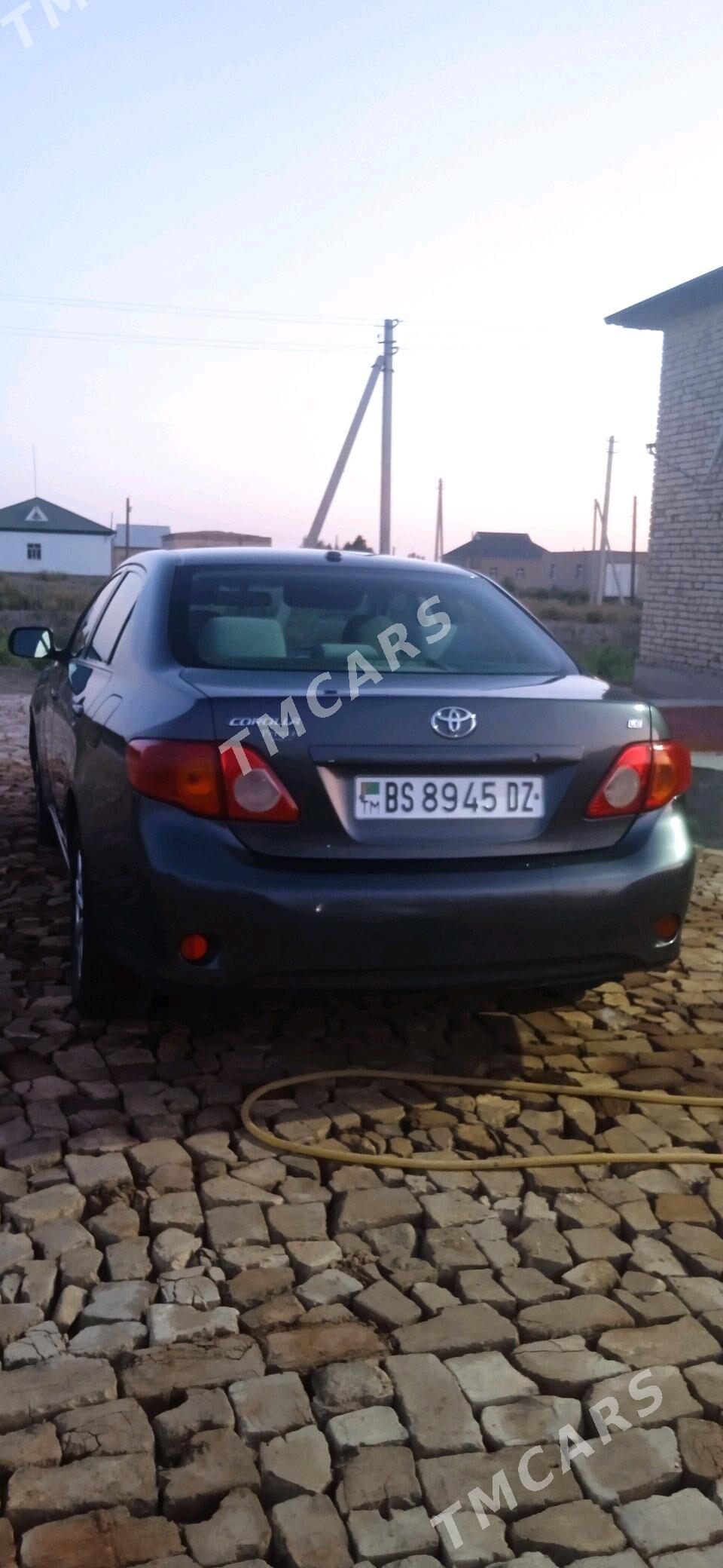 Toyota Corolla 2010 - 130 000 TMT - етр. Туркменбаши - img 2