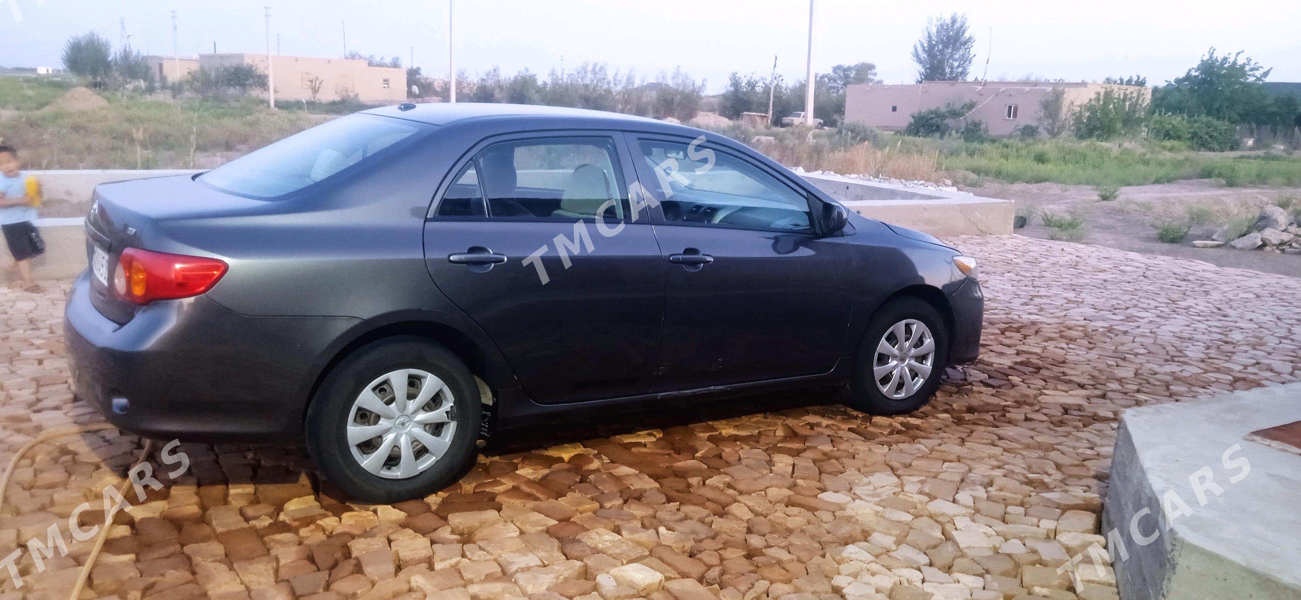 Toyota Corolla 2010 - 130 000 TMT - етр. Туркменбаши - img 5
