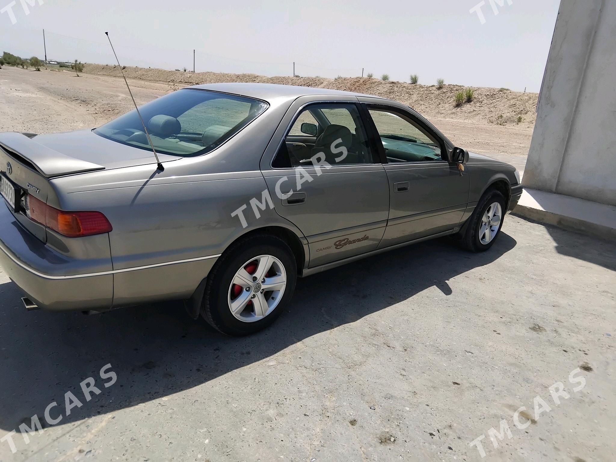 Toyota Camry 1998 - 102 000 TMT - Гарабекевюл - img 3