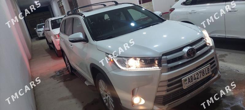 Toyota Highlander 2018 - 475 000 TMT - Туркменабат - img 8