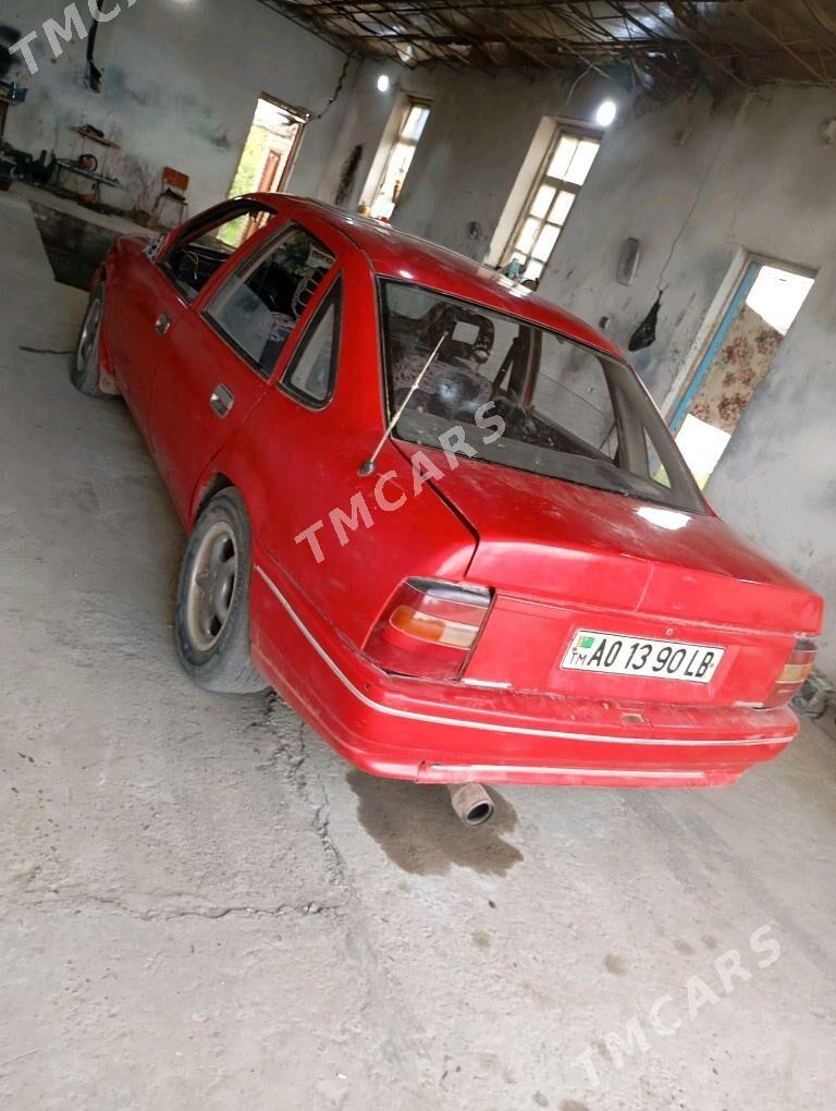 Opel Vectra 1990 - 14 000 TMT - Çärjew - img 4