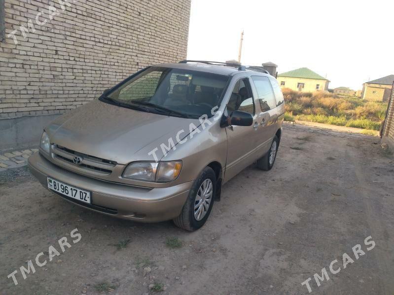 Toyota Sienna 2000 - 130 000 TMT - Görogly (Tagta) - img 3