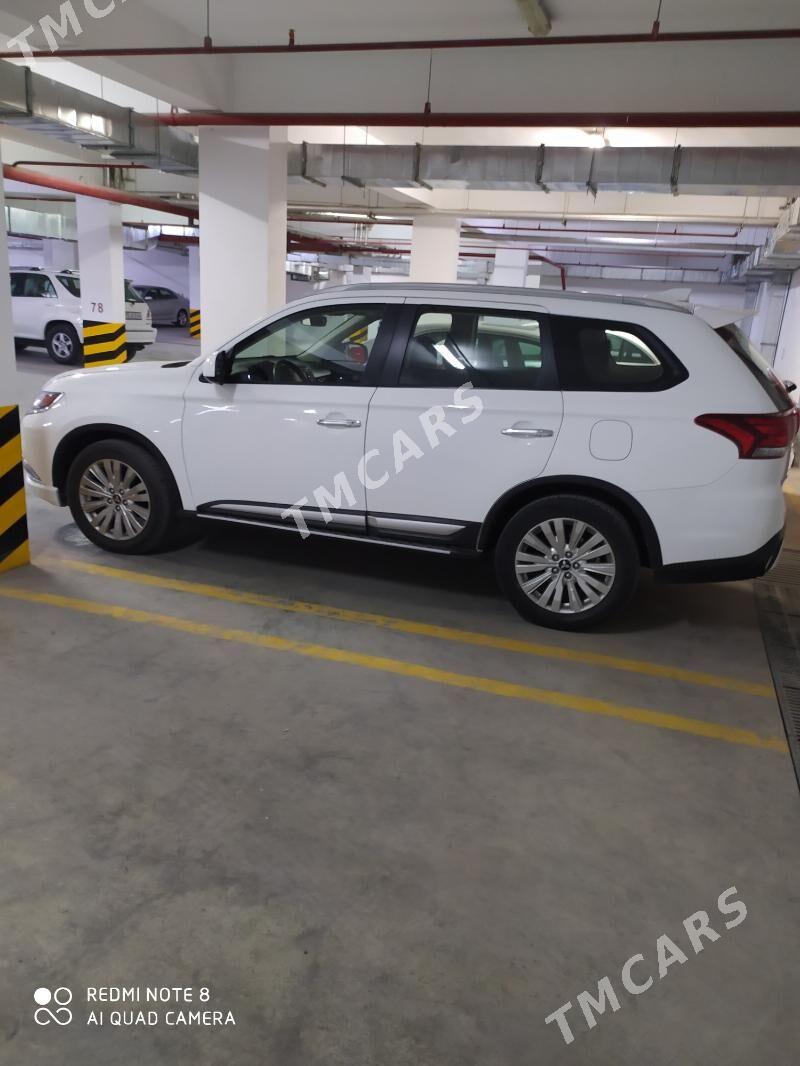Mitsubishi Outlander 2020 - 255 000 TMT - Aşgabat - img 2