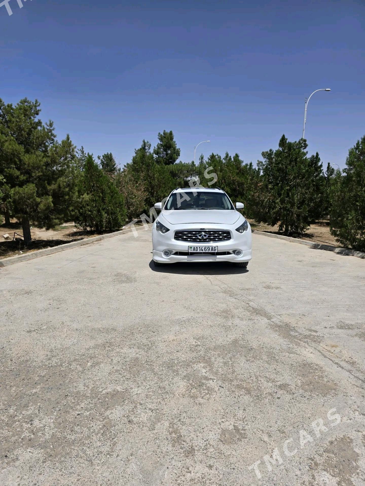 Infiniti FX35 2009 - 250 000 TMT - Hitrowka - img 8