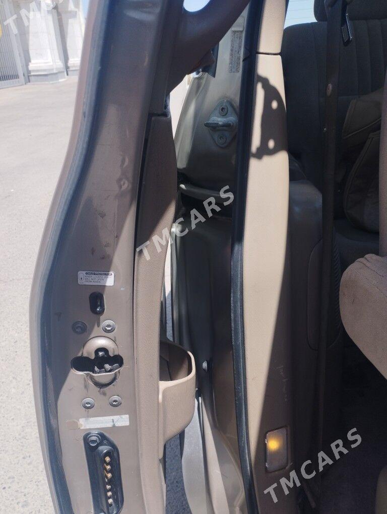 Toyota Sienna 2002 - 159 000 TMT - Мары - img 2