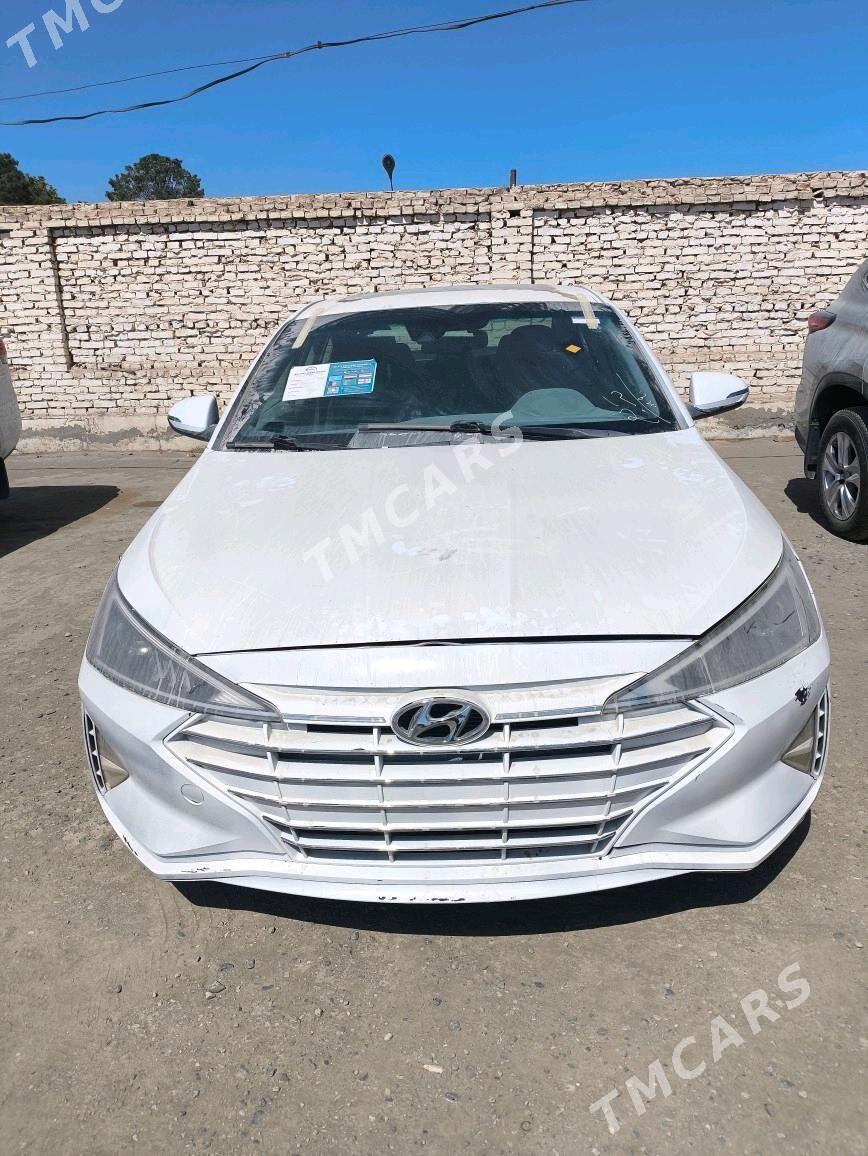 Hyundai Elantra 2020 - 190 000 TMT - Türkmenabat - img 4