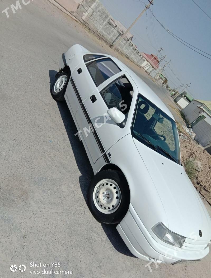 Opel Vectra 1990 - 35 000 TMT - Кёнеургенч - img 2