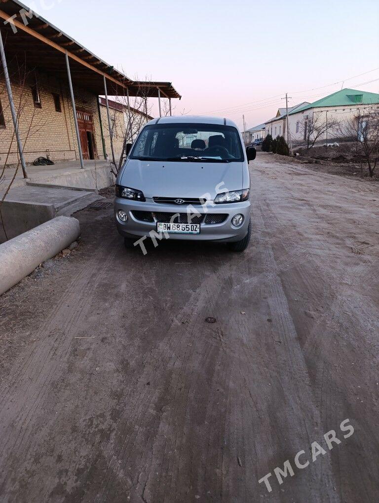 Hyundai H-1 1999 - 140 000 TMT - Дашогуз - img 9
