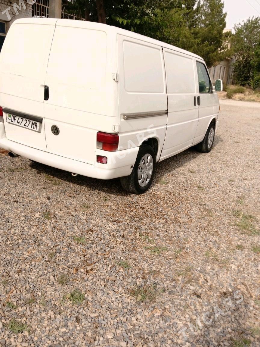 Volkswagen Transporter 2001 - 70 000 TMT - Мары - img 3