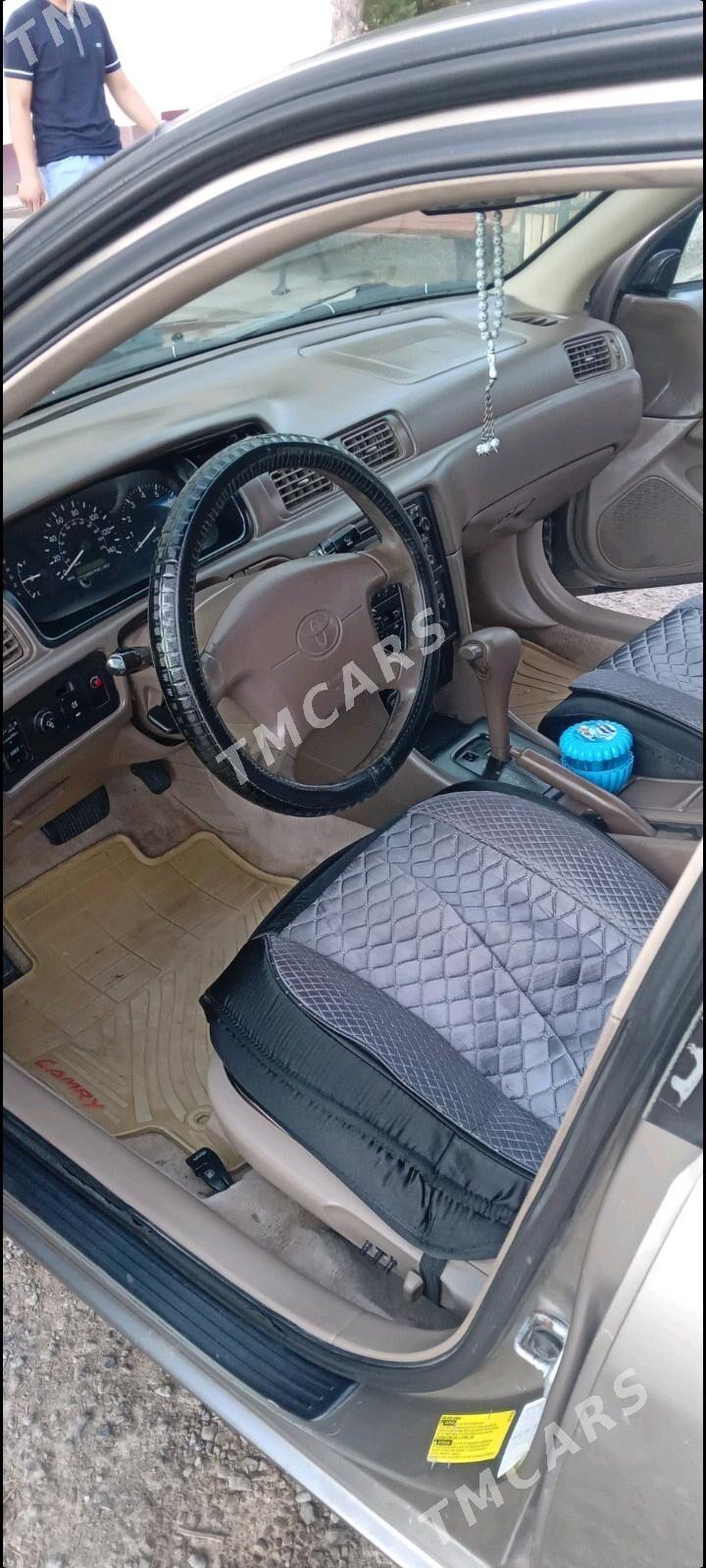 Toyota Camry 1999 - 125 000 TMT - Köneürgenç - img 5