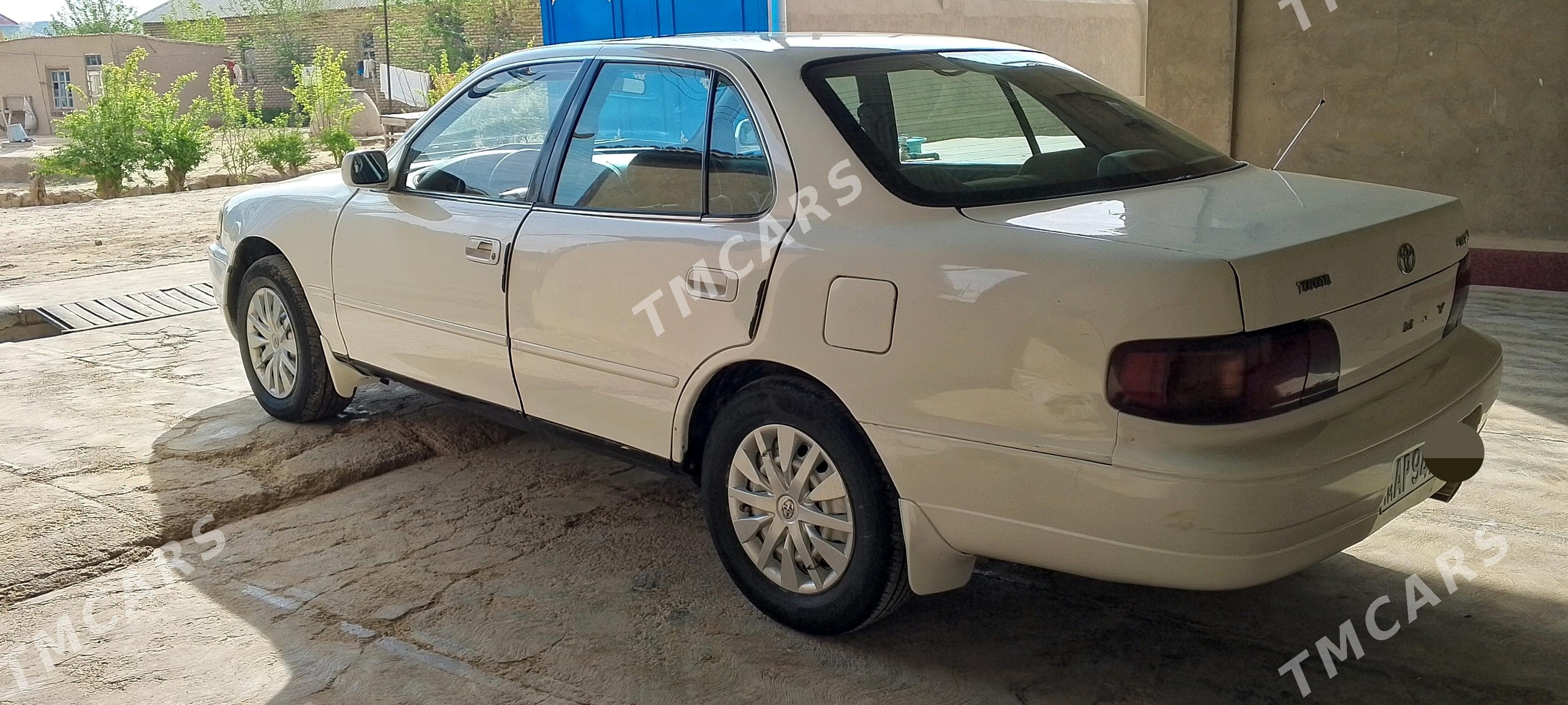 Toyota Camry 1995 - 90 000 TMT - Türkmenabat - img 3