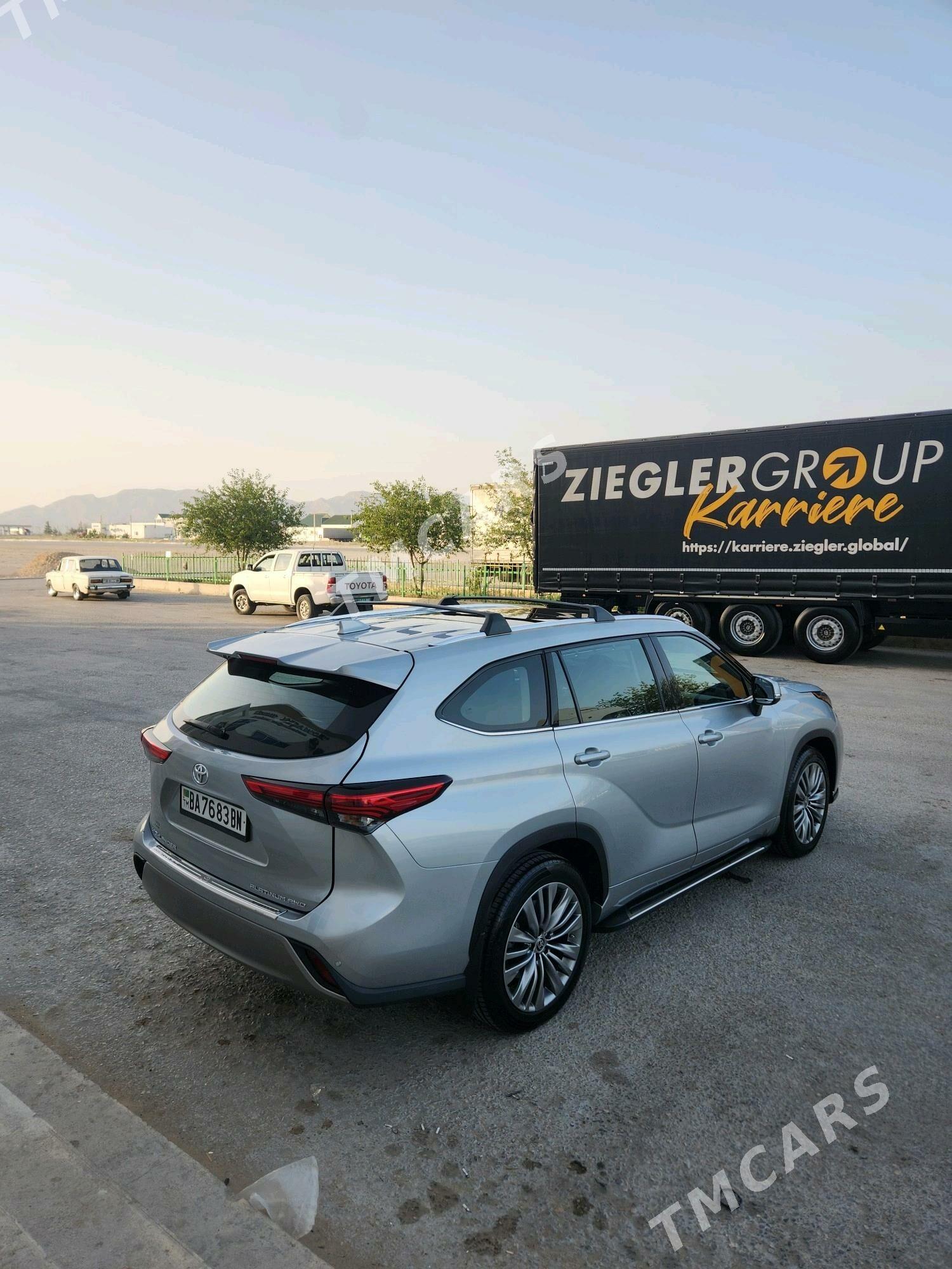 Toyota Highlander 2021 - 690 000 TMT - Balkanabat - img 2