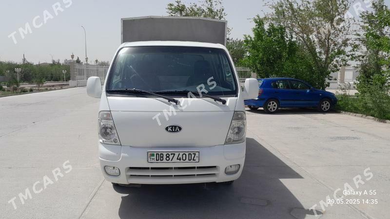 Kia Bongo 2011 - 180 000 TMT - Daşoguz - img 9