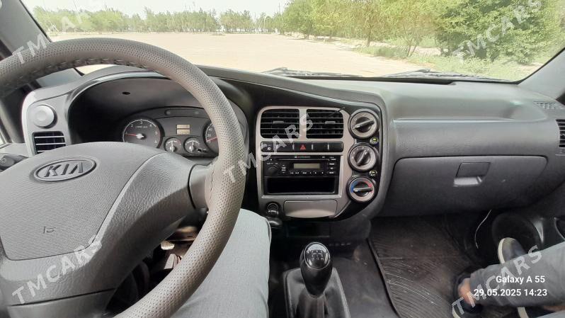 Kia Bongo 2011 - 180 000 TMT - Daşoguz - img 5