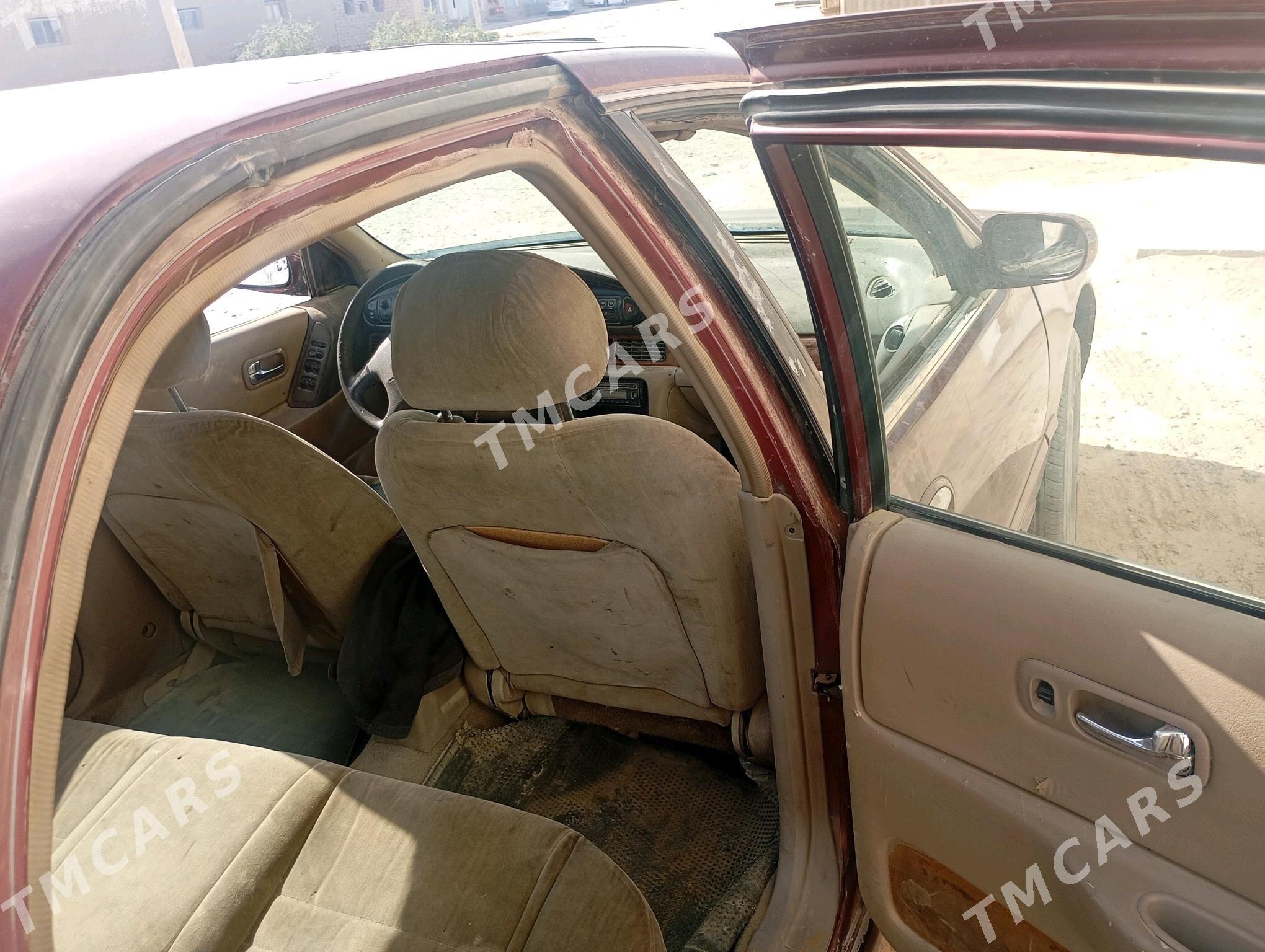 Nissan Altima 1994 - 20 000 TMT - Мары - img 6