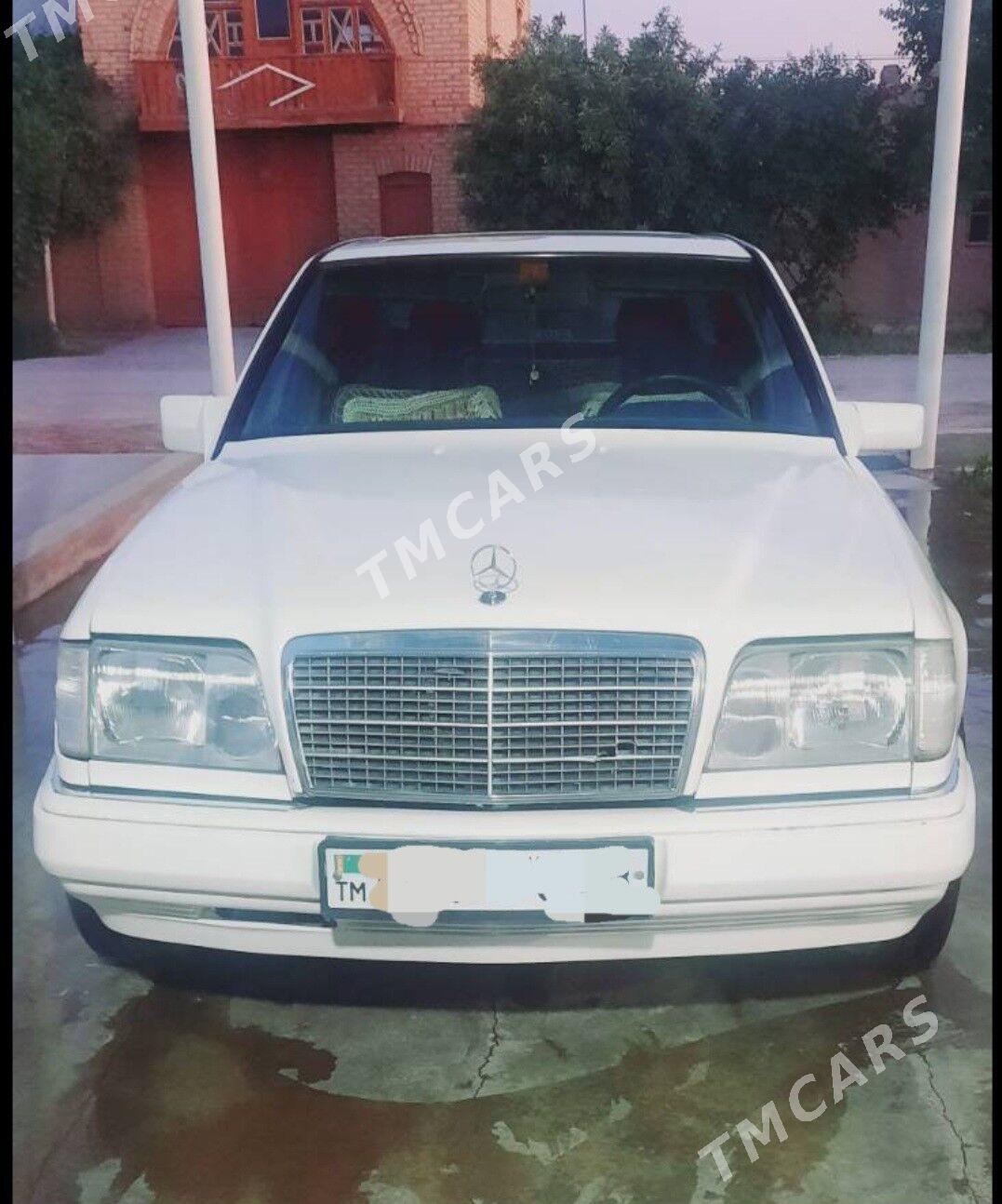 Mercedes-Benz 300E 1991 - 35 000 TMT - Çärjew - img 6