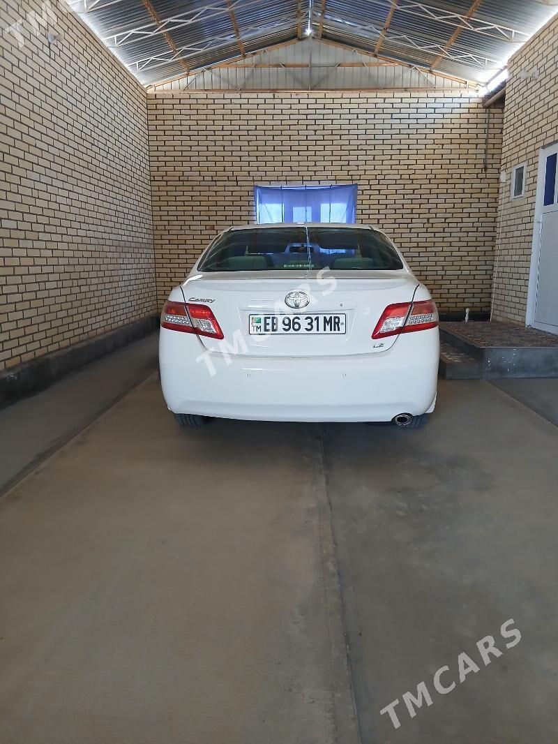 Toyota Camry 2010 - 185 000 TMT - Baýramaly - img 3
