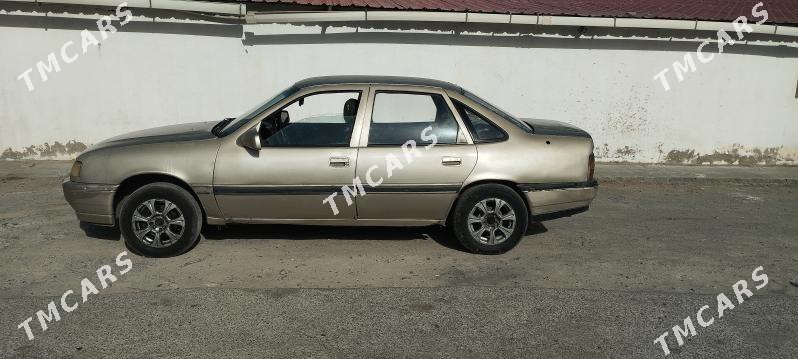 Opel Vectra 1992 - 12 000 TMT - Туркменбаши - img 4