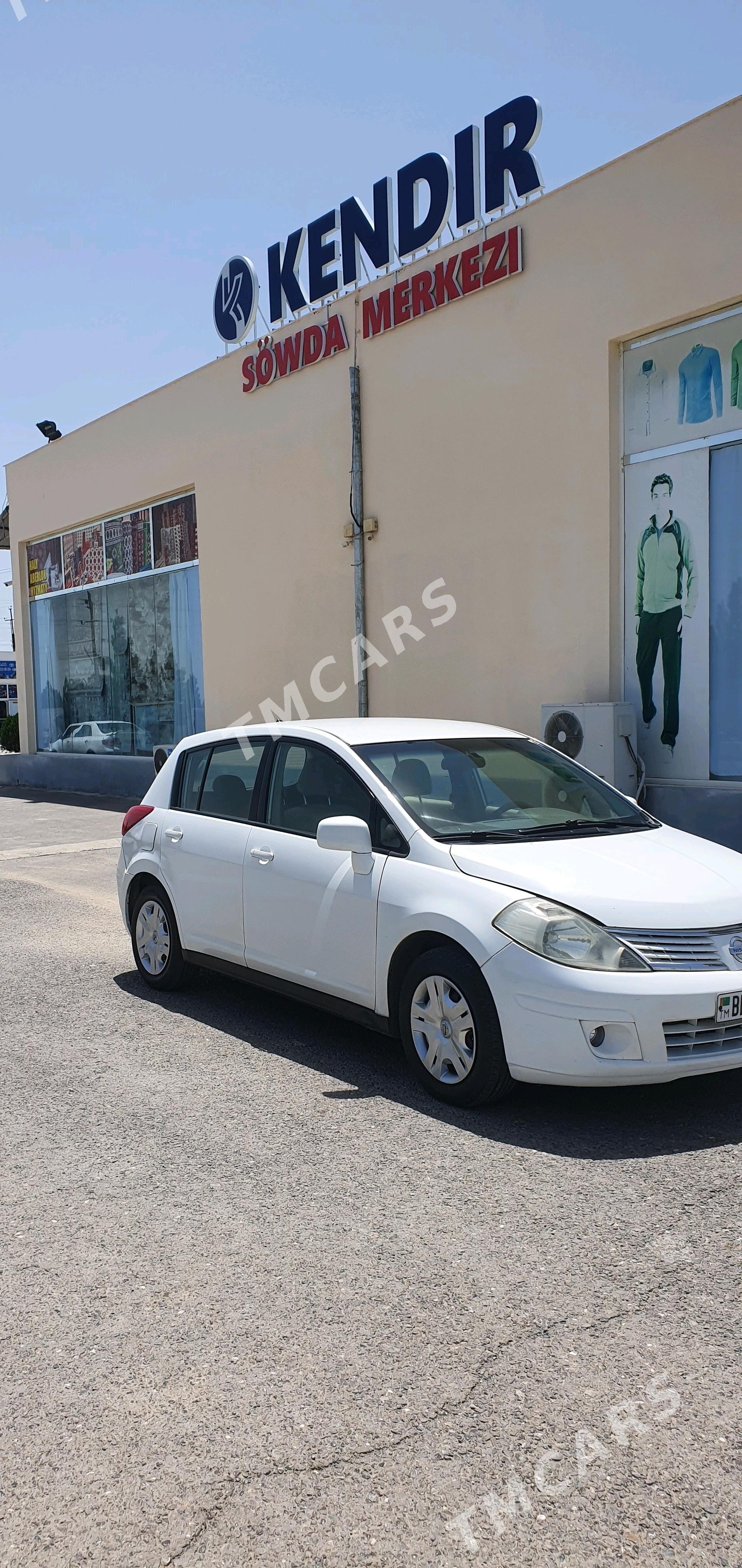 Nissan Versa 2009 - 115 000 TMT - Büzmeýin - img 2