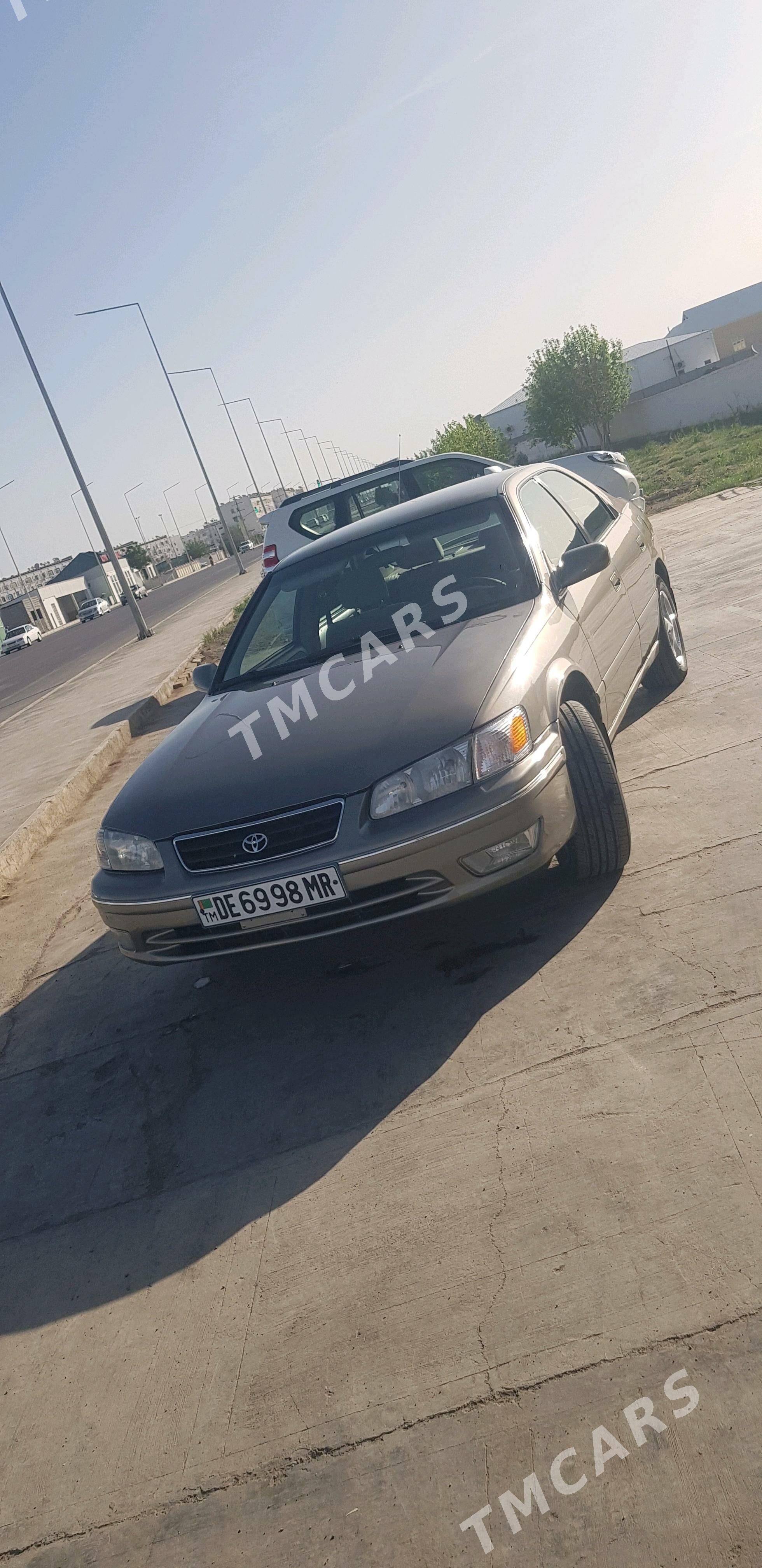 Toyota Camry 2001 - 105 000 TMT - Baýramaly - img 4