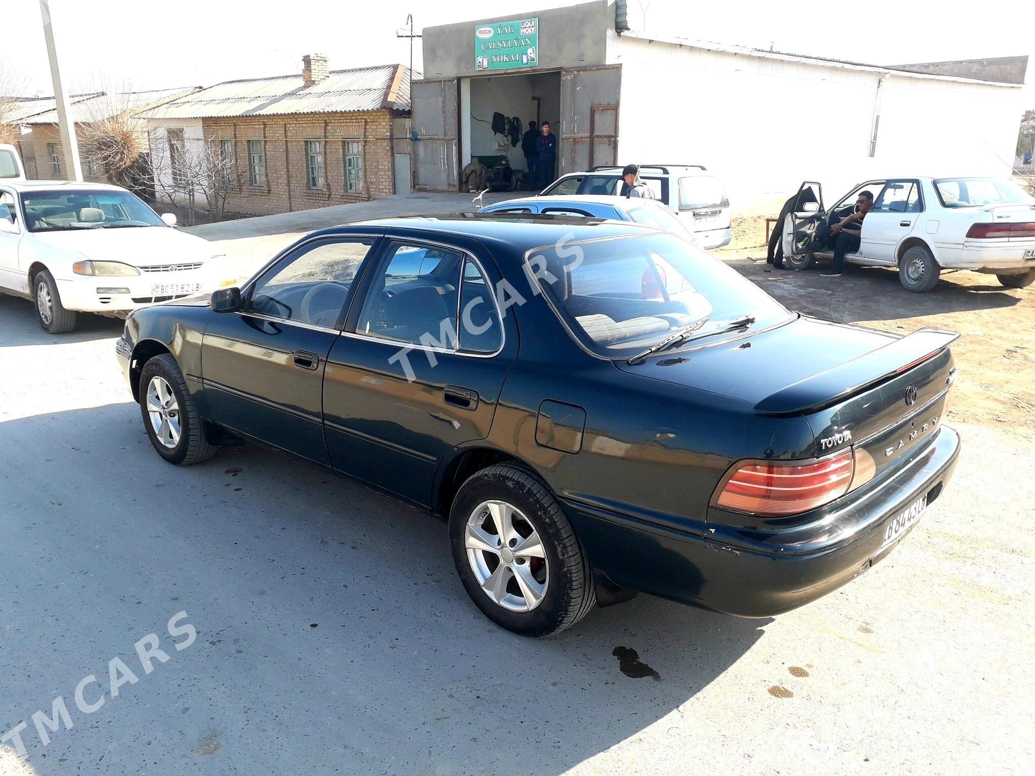 Toyota Camry 1993 - 44 000 TMT - Garabekewül - img 8