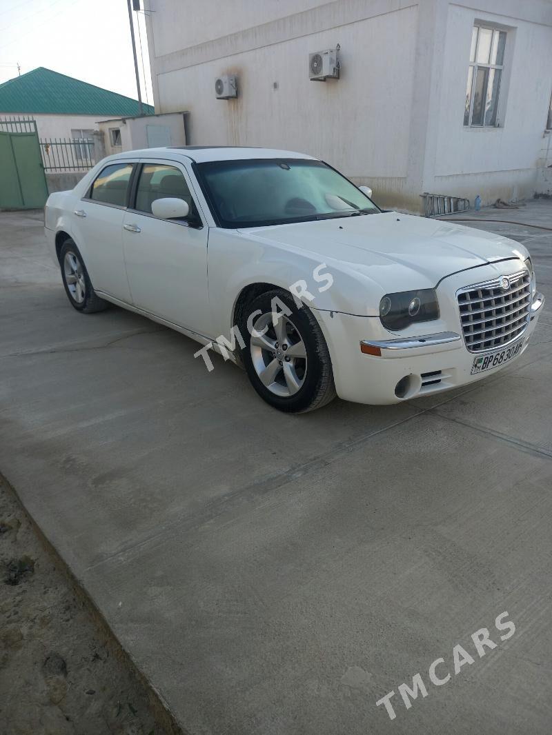Chrysler 300C 2005 - 90 000 TMT - Гёкдепе - img 5