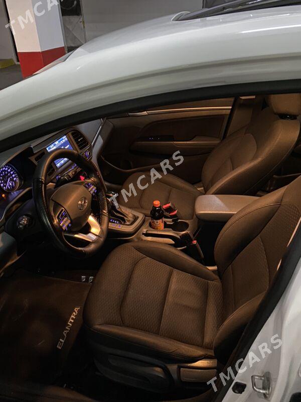 Hyundai Elantra 2019 - 220 000 TMT - Aşgabat - img 8