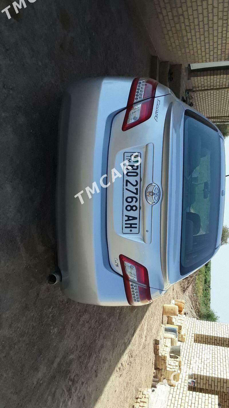 Toyota Camry 2010 - 165 000 TMT - Теджен - img 2