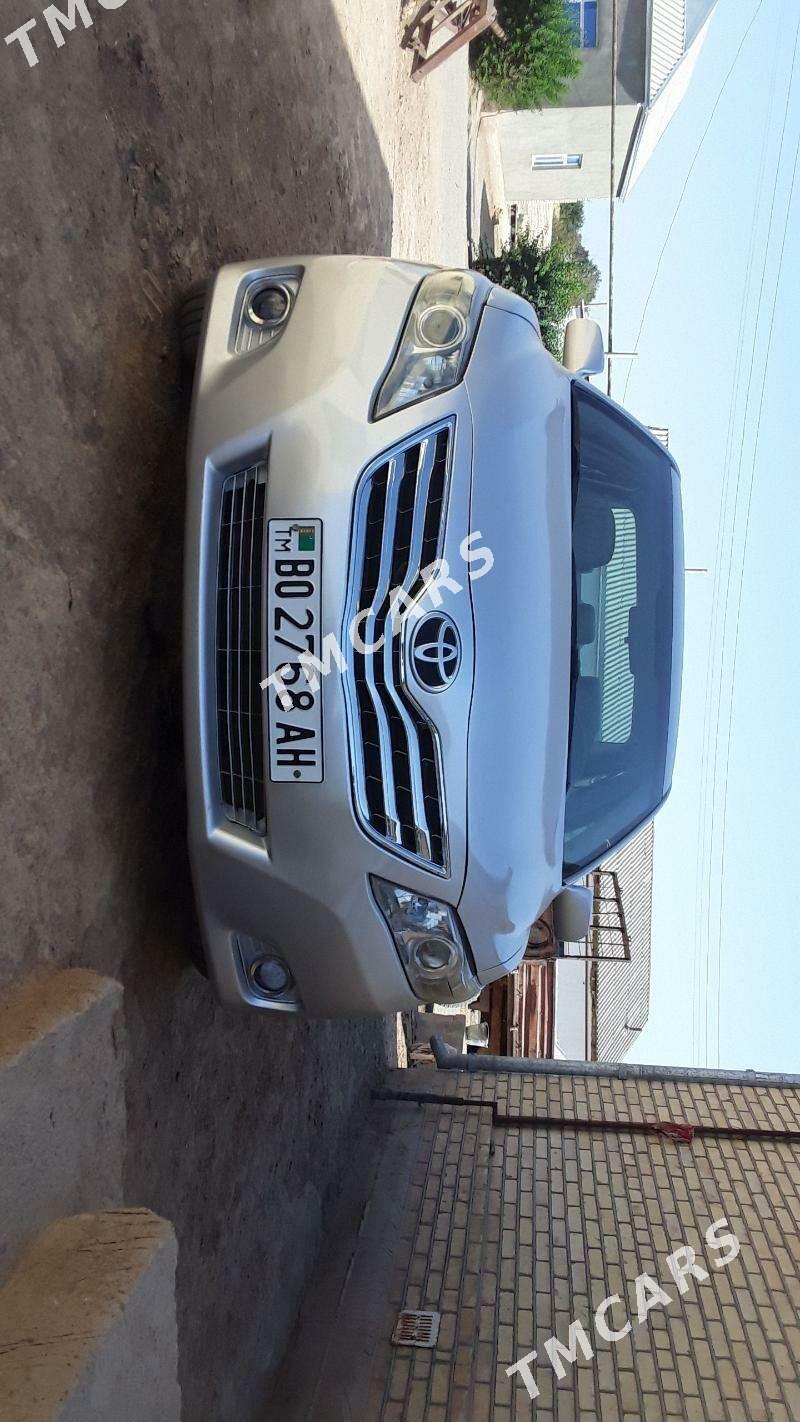 Toyota Camry 2010 - 165 000 TMT - Теджен - img 3