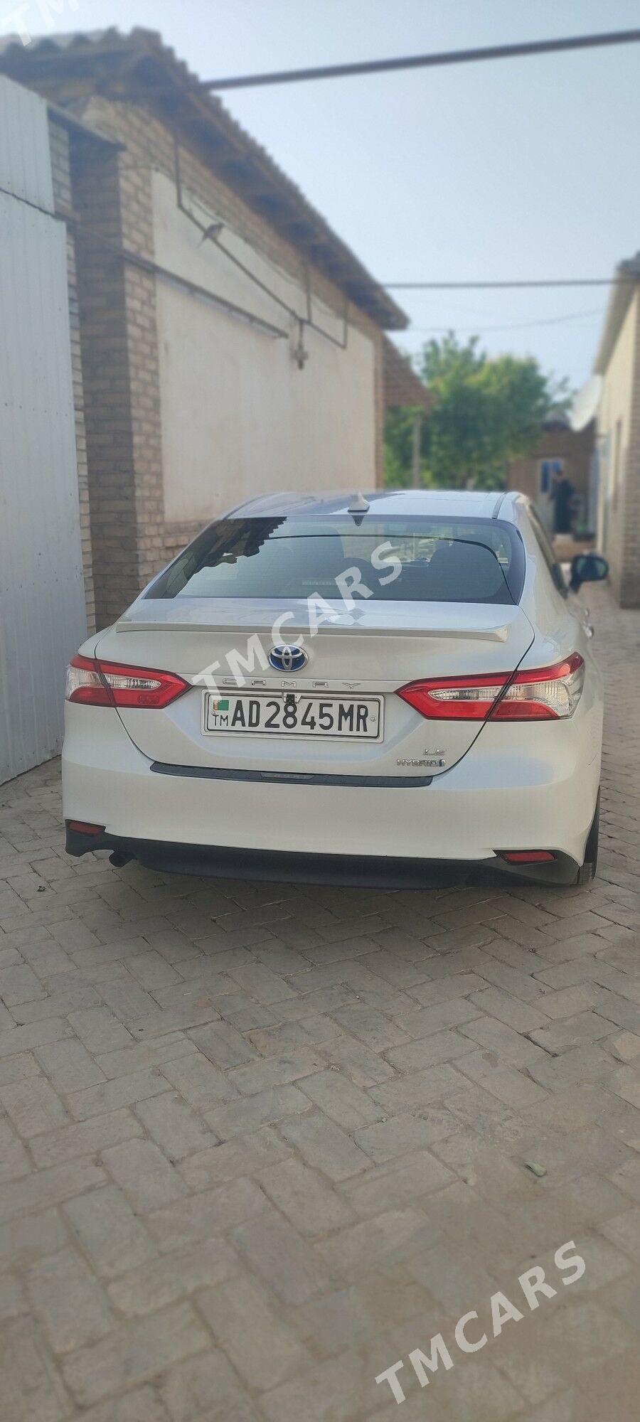 Toyota Camry 2019 - 220 000 TMT - Байрамали - img 2