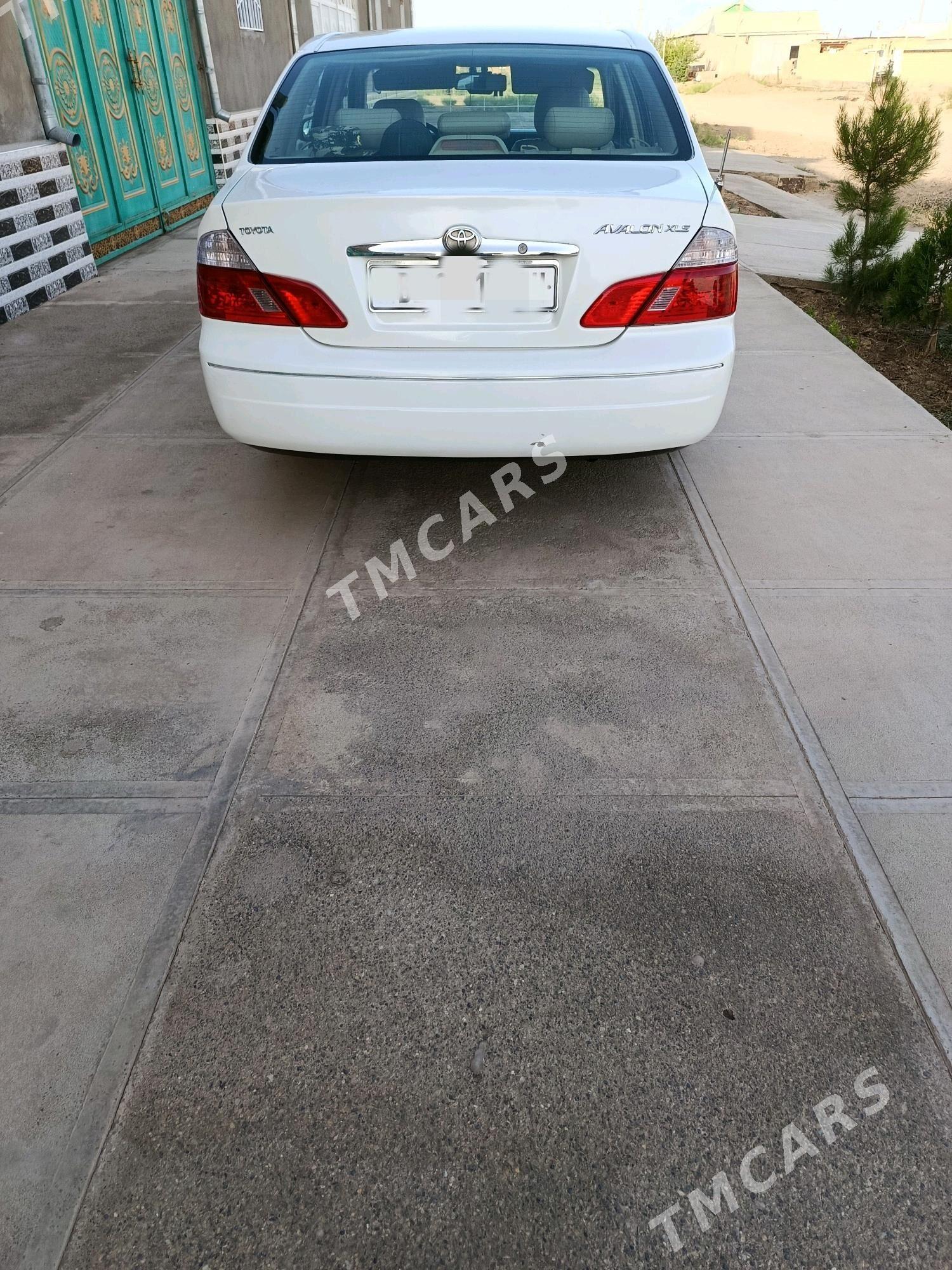 Toyota Avalon 2003 - 220 000 TMT - Теджен - img 3