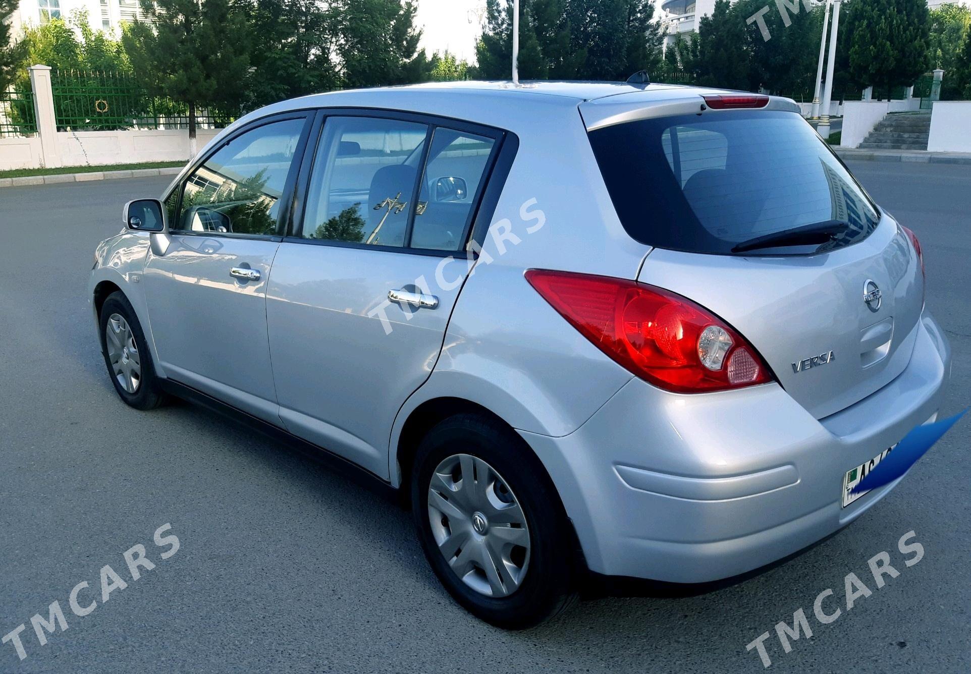 Nissan Versa 2010 - 128 000 TMT - ул. Московская (10 йыл абаданчылык ш.) - img 2