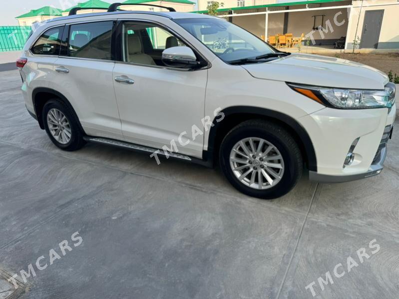 Toyota Highlander 2017 - 430 000 TMT - Ашхабад - img 2