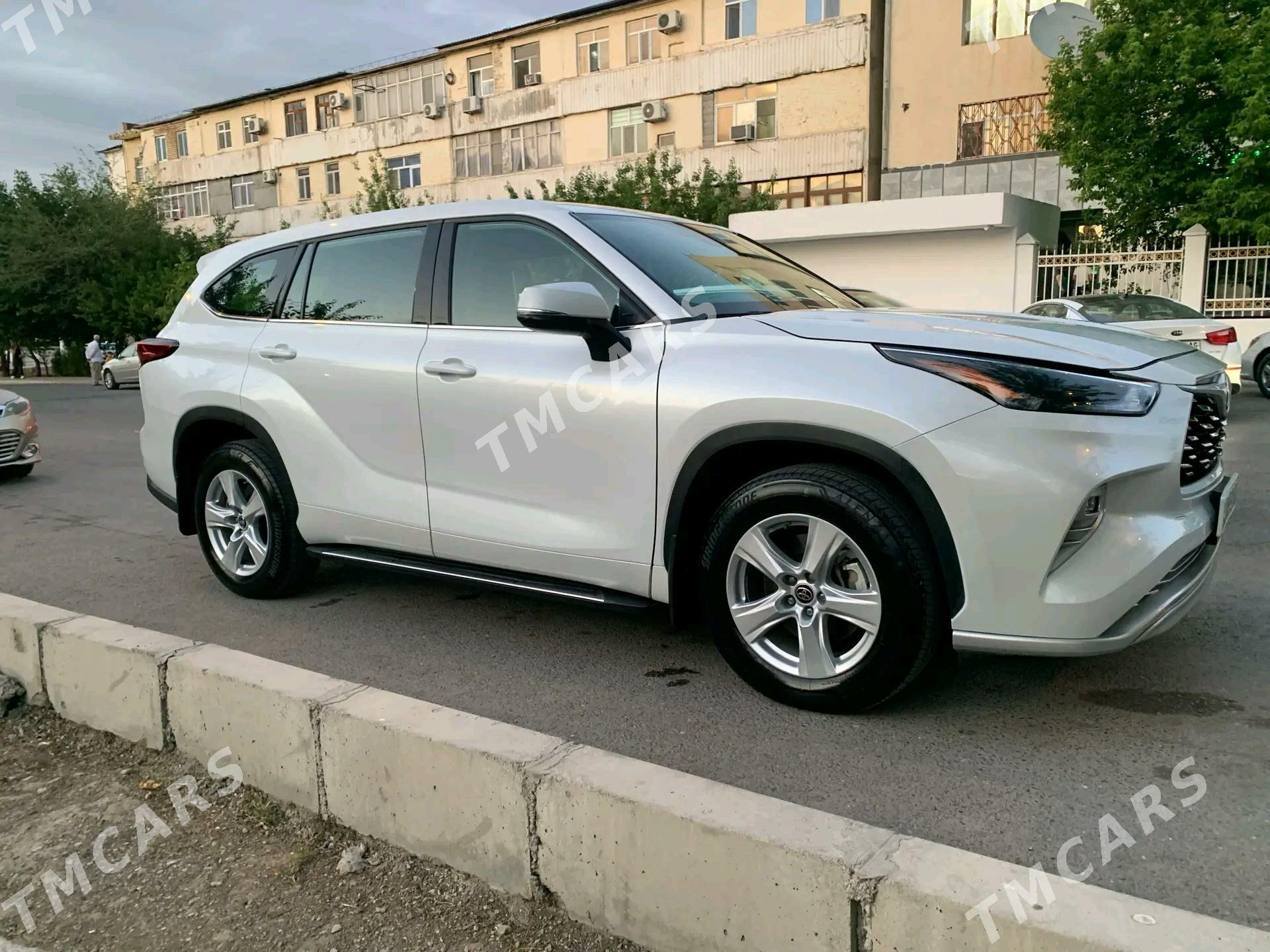 Toyota Highlander 2022 - 526 500 TMT - Aşgabat - img 5