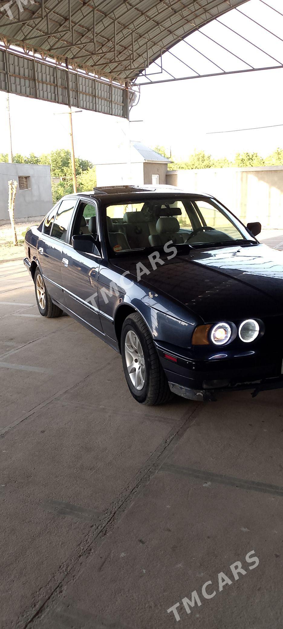 BMW 525 1990 - 62 000 TMT - Мургап - img 5
