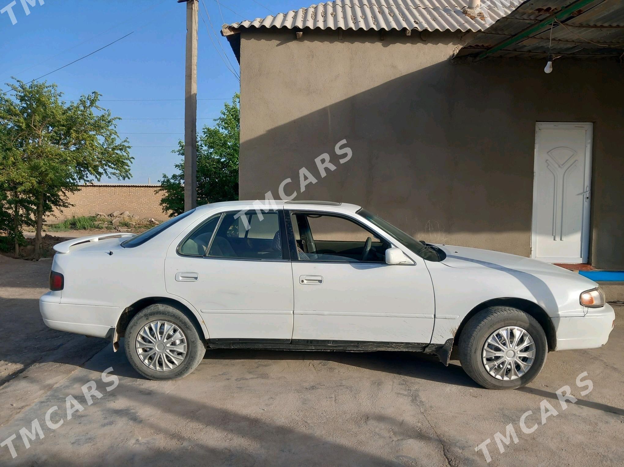 Toyota Camry 1996 - 80 000 TMT - Теджен - img 3