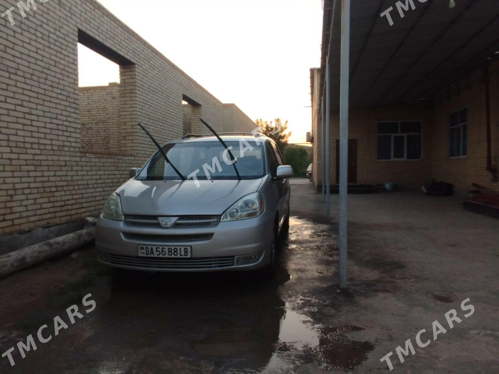 Toyota Sienna 2004 - 172 000 TMT - Сакар - img 2