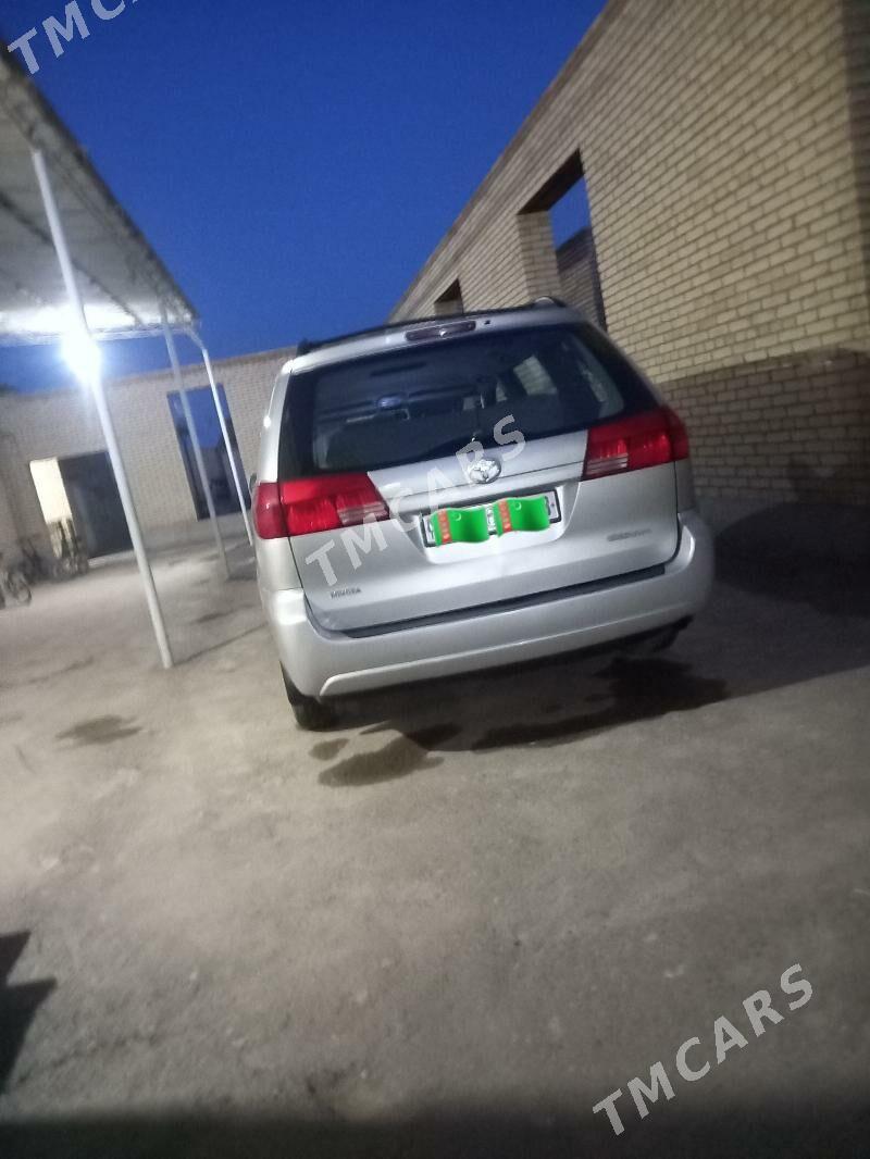 Toyota Sienna 2004 - 172 000 TMT - Сакар - img 4