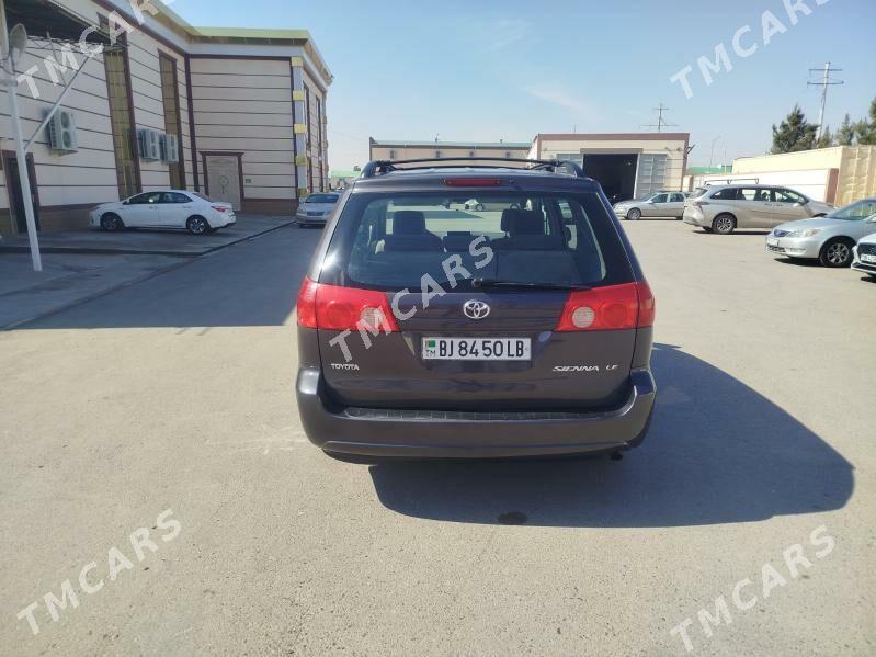 Toyota Sienna 2008 - 190 000 TMT - Туркменабат - img 4