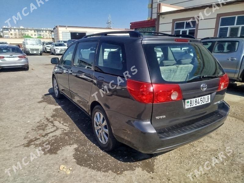 Toyota Sienna 2008 - 190 000 TMT - Туркменабат - img 7