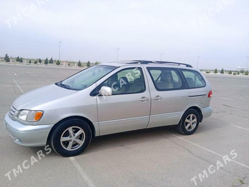 Toyota Sienna 2002 - 160 000 TMT - Çärjew - img 3