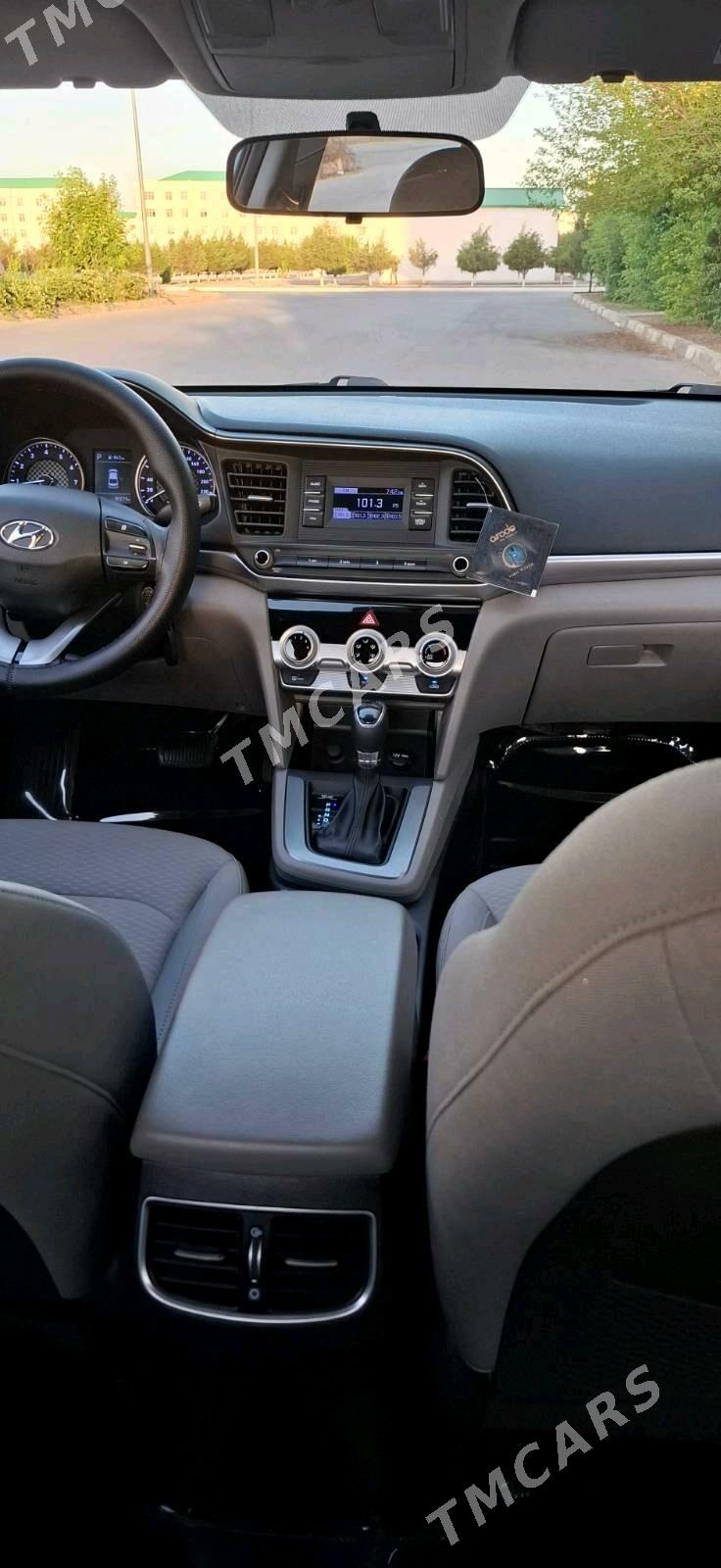 Hyundai Elantra 2019 - 225 000 TMT - Aşgabat - img 2