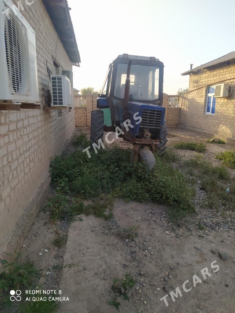 MTZ 80 2002 - 70 000 TMT - Sarahs - img 1