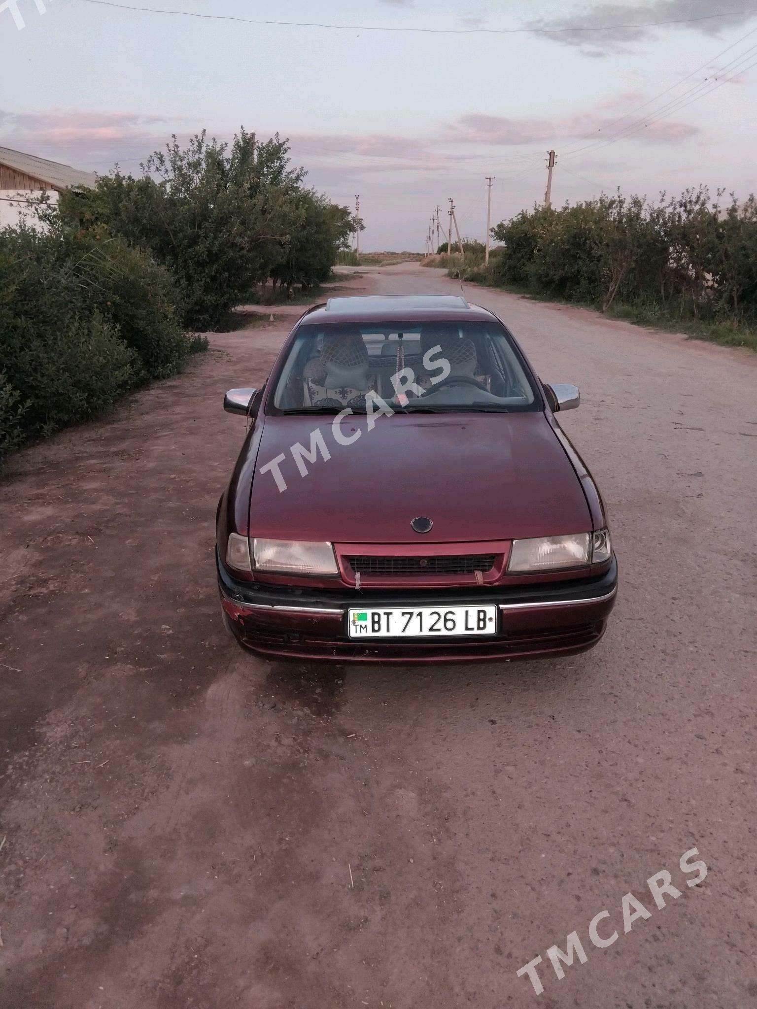 Opel Vectra 1993 - 25 000 TMT - Сакар - img 4