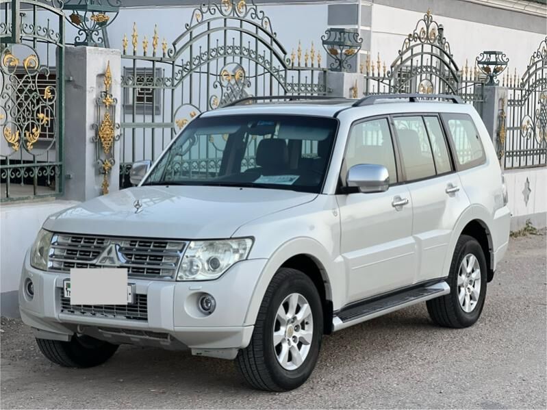 Mitsubishi Pajero 2010 - 250 000 TMT - Balkanabat - img 4